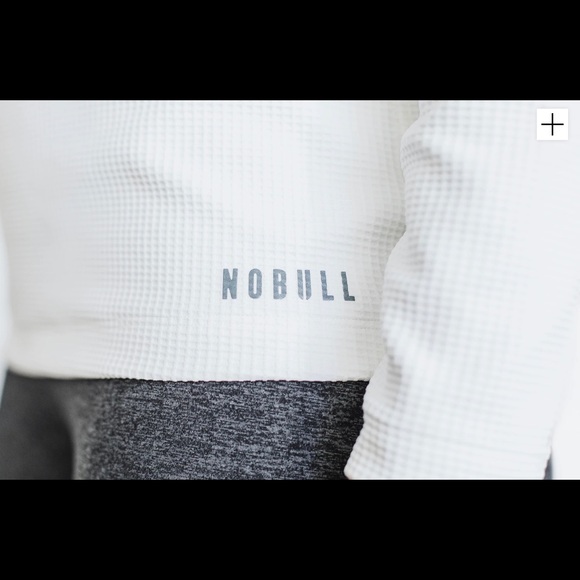 NOBULL WOMEN V-NECK LONG SLEEVE WAFFLE SWEATSHIRT - Picture 2 of 4